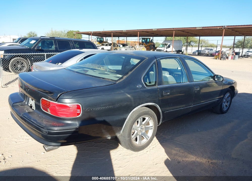 1996 CHEVROLET CAPRICE / IMPALA CLASSIC SS VIN: 1G1BL52P0TR149945