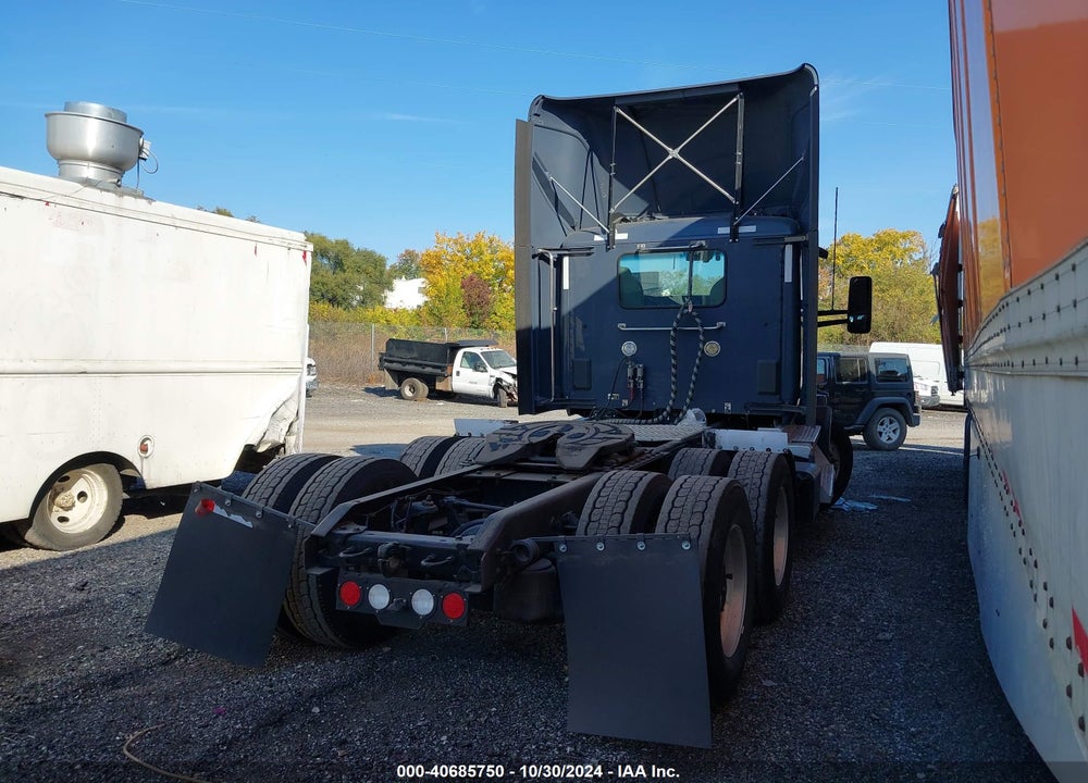 2020 KENWORTH T680 VIN: 1XKYDP9X7LJ407381