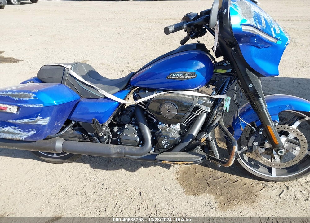 2024 HARLEY-DAVIDSON FLHX VIN: 1HD1KB715RB606497