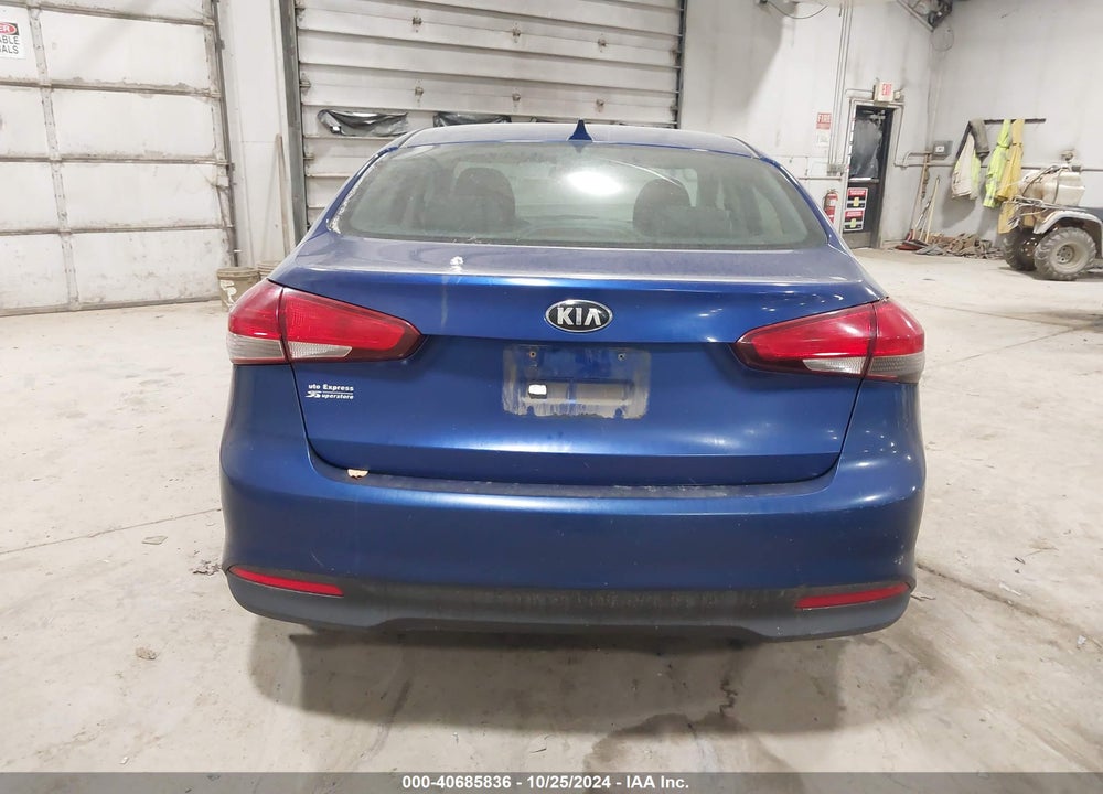 2017 KIA FORTE VIN: 3KPFK4A79HE031631