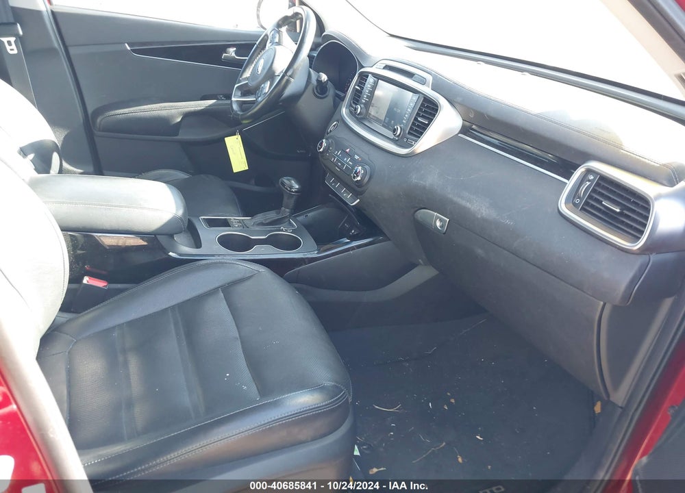 2017 KIA SORENTO 3.3L SX VIN: 5XYPKDA51HG310237