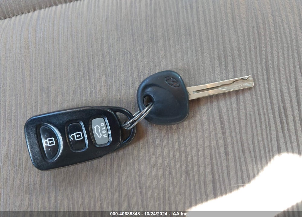 2011 HYUNDAI SONATA GLS VIN: 5NPEB4AC5BH226489
