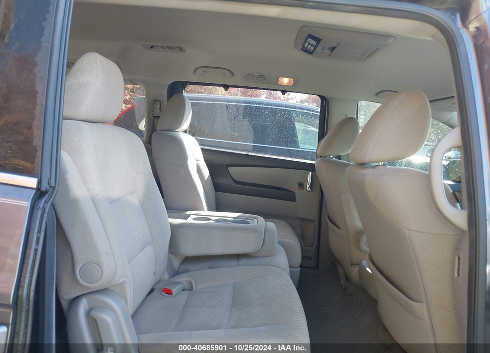 2016 HONDA ODYSSEY SE VIN: 5FNRL5H32GB168079
