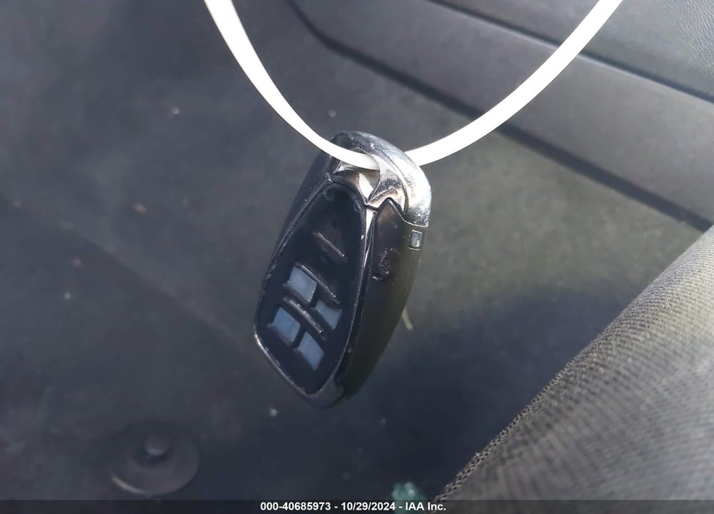 2016 CHEVROLET CAMARO VIN: 1G1FB3DS3G0192163