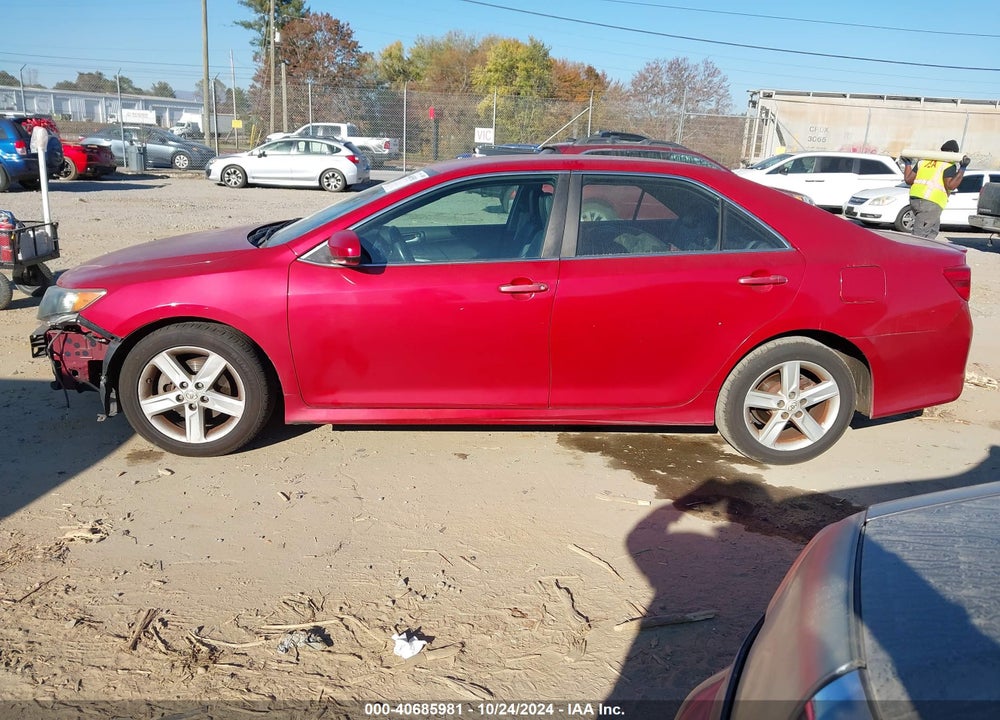 2013 TOYOTA CAMRY SE VIN: 4T1BF1FK6DU659443