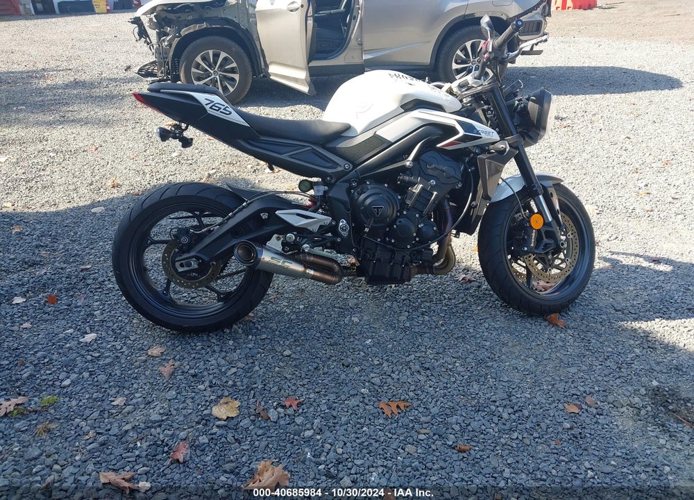 2024 TRIUMPH MOTORCYCLE STREET TRIPLE 765 R VIN: SMTA604S7RTBL1120