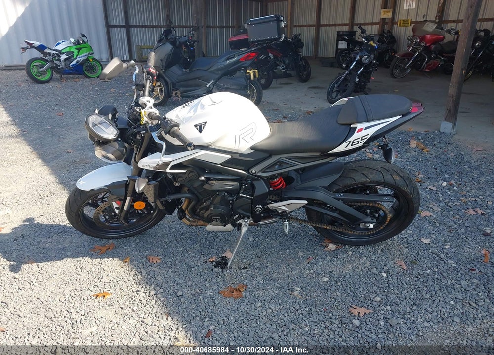 2024 TRIUMPH MOTORCYCLE STREET TRIPLE 765 R VIN: SMTA604S7RTBL1120