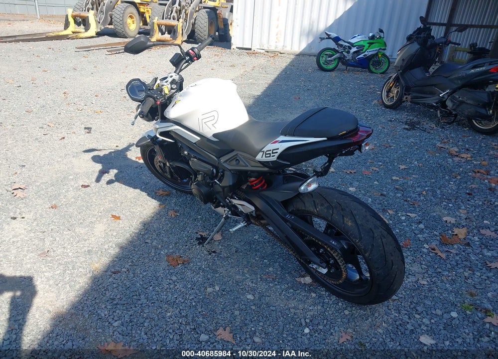 2024 TRIUMPH MOTORCYCLE STREET TRIPLE 765 R VIN: SMTA604S7RTBL1120