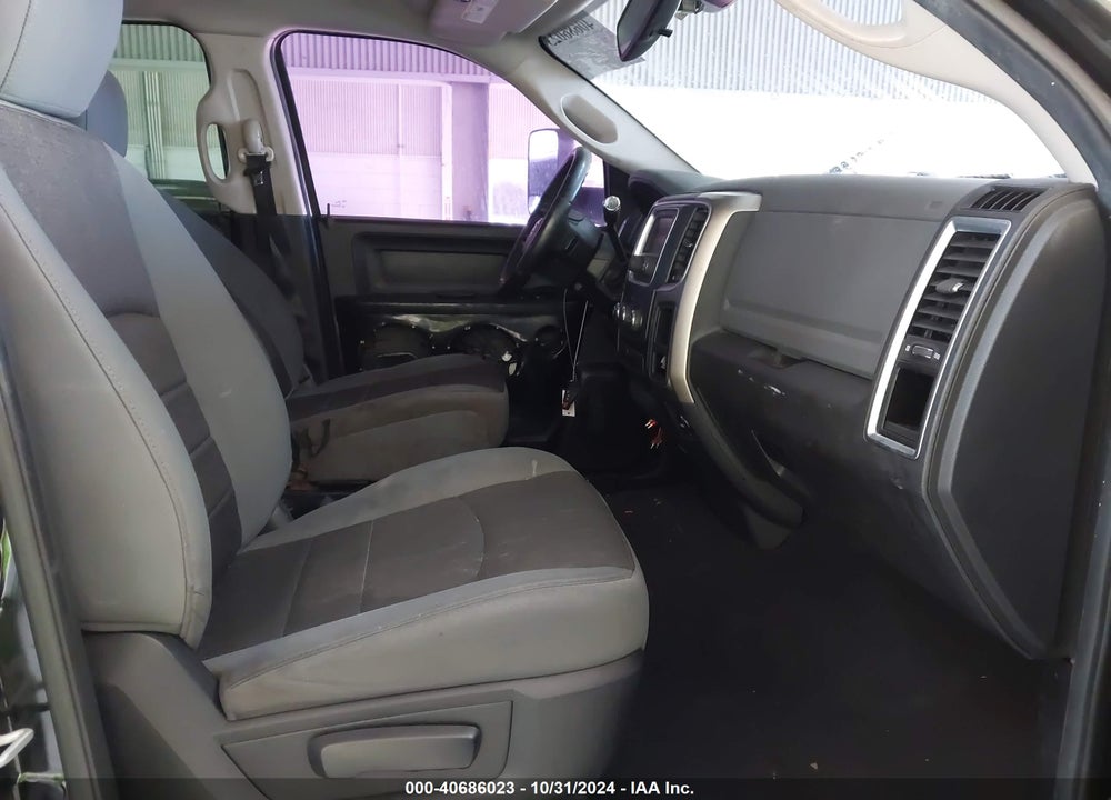 2013 RAM 1500 BIG HORN VIN: 1C6RR6GT5DS693956