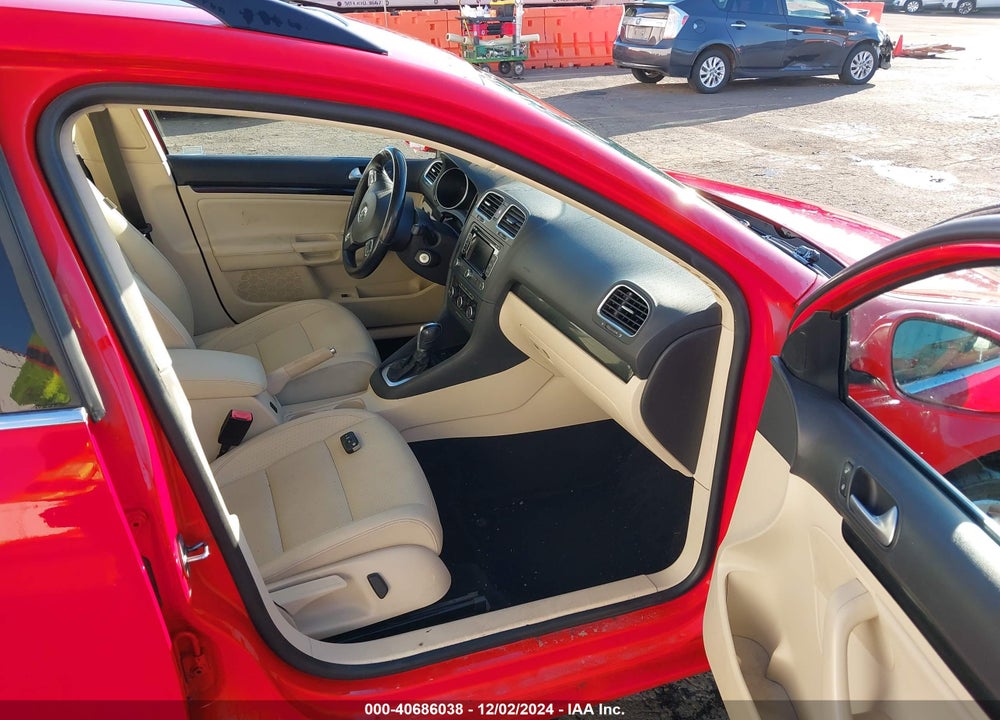 2013 VOLKSWAGEN JETTA SPORTWAGEN 2.0L TDI VIN: 3VWPL7AJ8DM677433