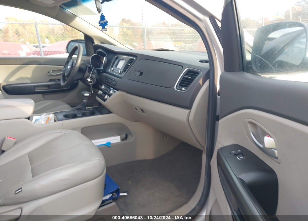 2017 KIA SEDONA L VIN: KNDMA5C16H6255843