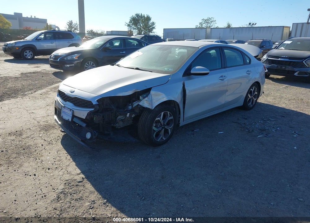 2019 KIA FORTE LXS VIN: 3KPF24AD7KE114052
