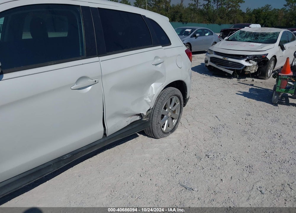 2015 MITSUBISHI OUTLANDER SPORT ES VIN: 4A4AP3AU4FE045269