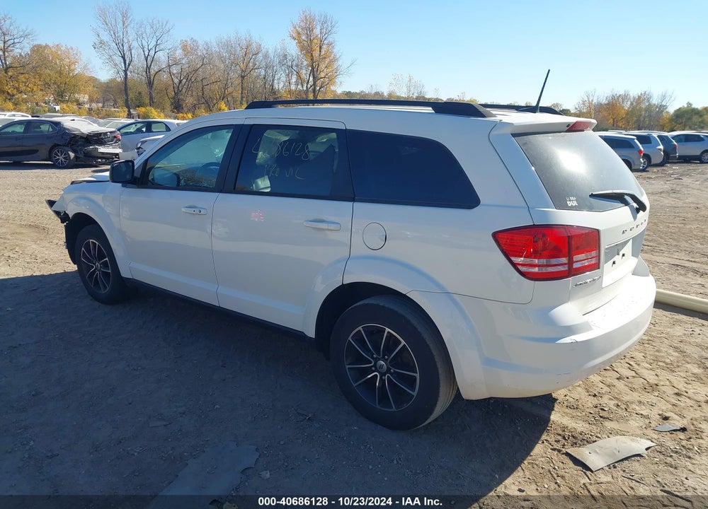 2018 DODGE JOURNEY SE VIN: 3C4PDCAB9JT529309