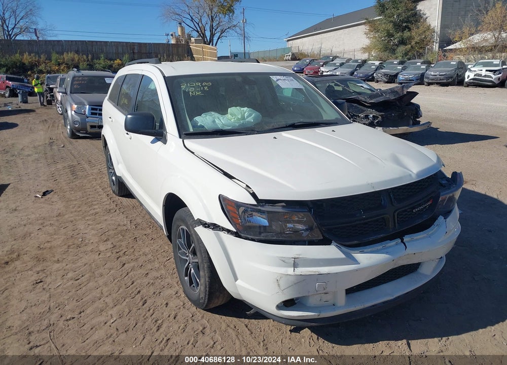 2018 DODGE JOURNEY SE VIN: 3C4PDCAB9JT529309