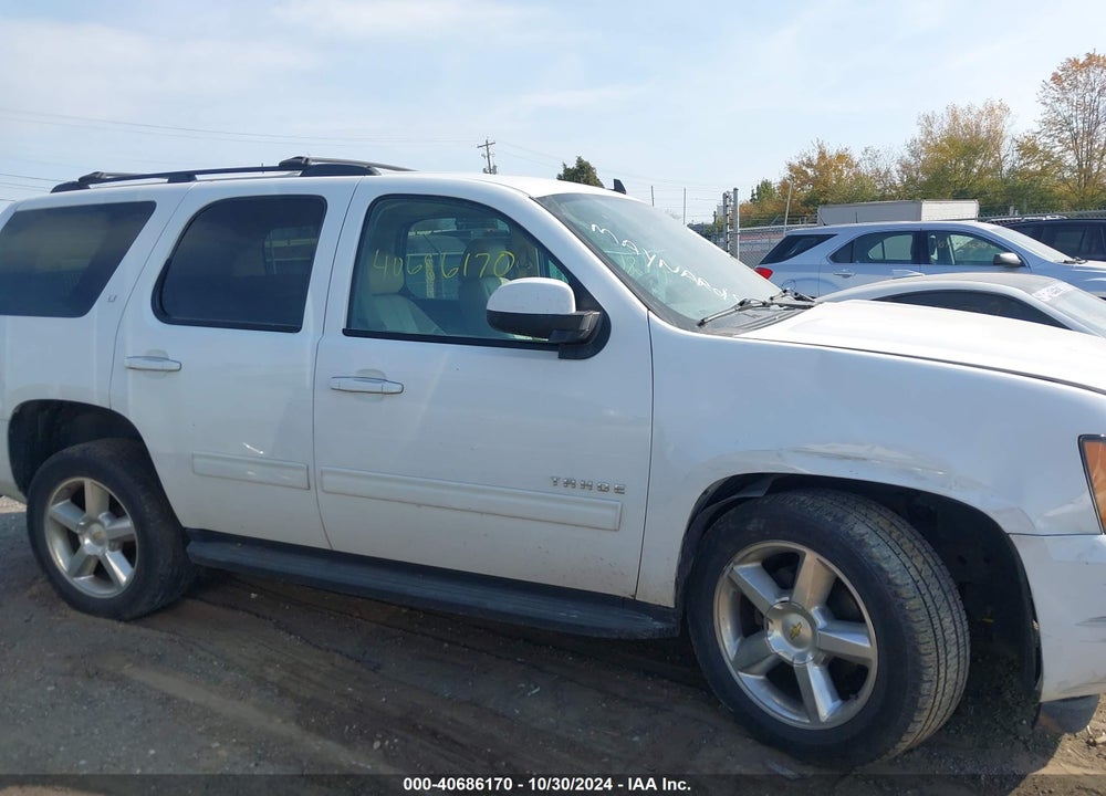 2014 CHEVROLET TAHOE LT VIN: 1GNSKBE07ER113977