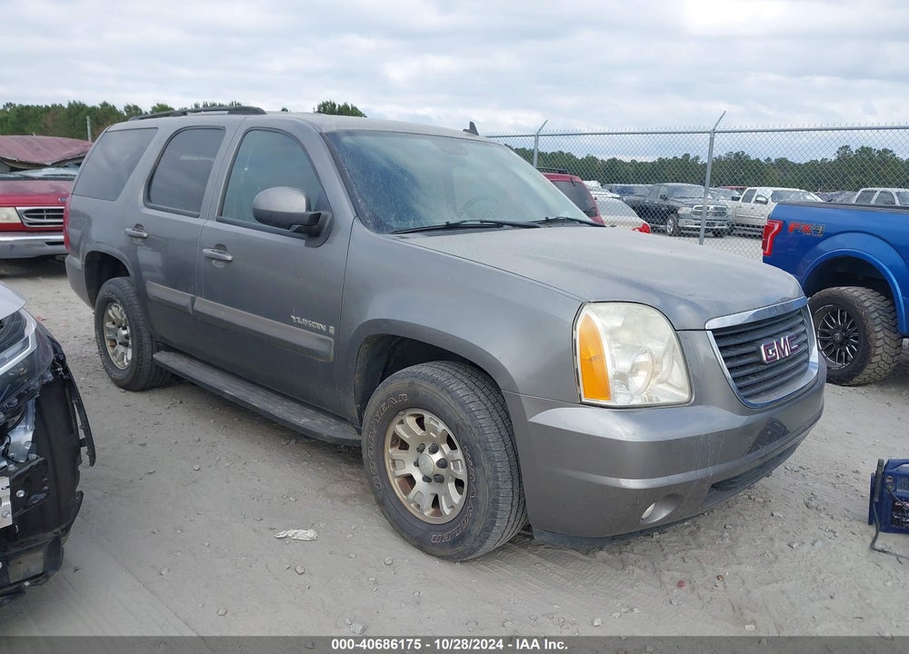 2007 GMC YUKON SLE VIN: 1GKFC13047J301897