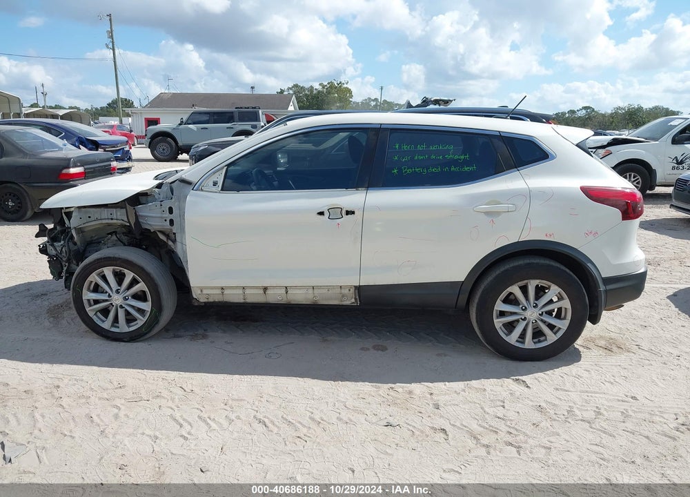 2017 NISSAN ROGUE SPORT S VIN: JN1BJ1CP9HW007237