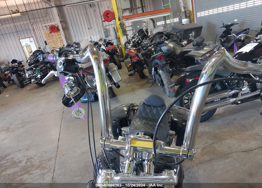 2014 HARLEY-DAVIDSON FXDWG DYNA WIDE GLIDE VIN: 1HD1GPM16EC325042
