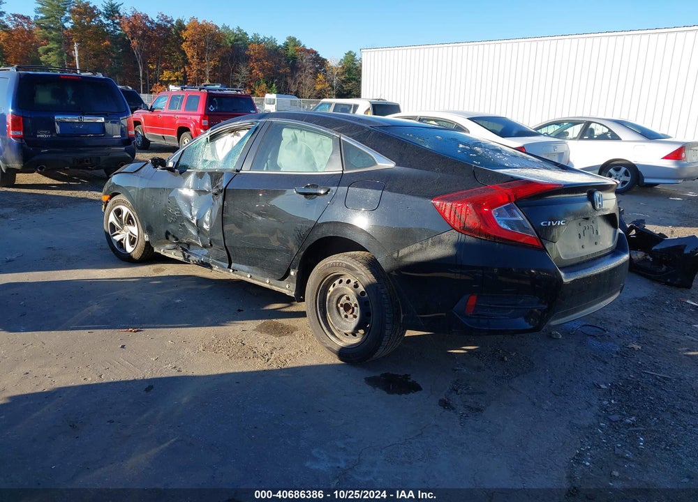 2018 HONDA CIVIC VIN: 2HGFC2F57JH558216