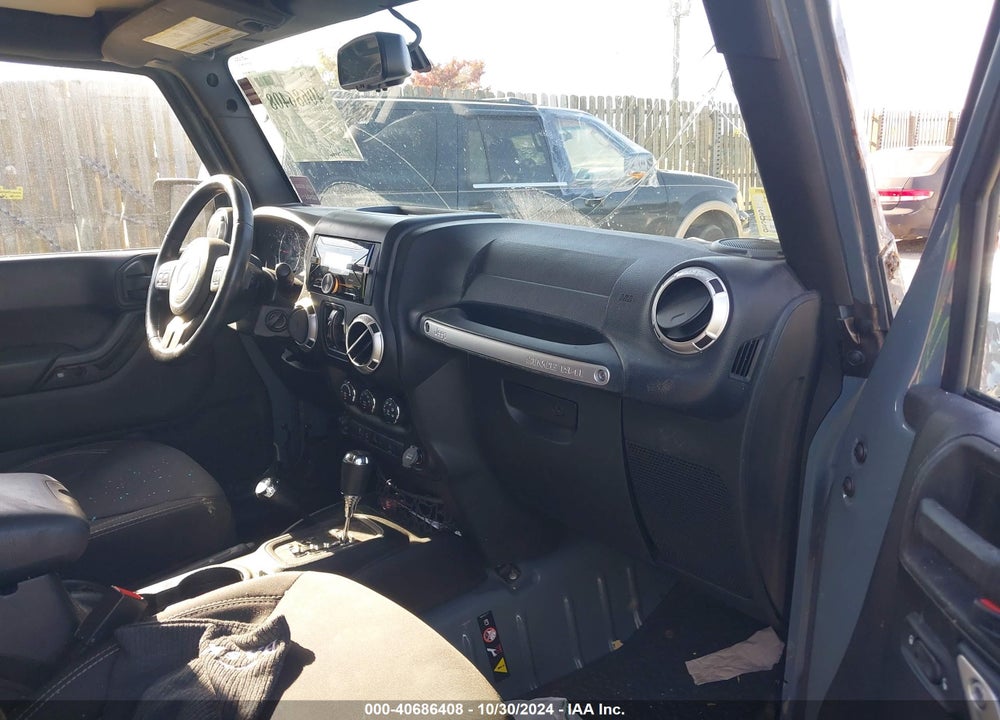 2015 JEEP WRANGLER UNLIMITED SAHARA VIN: 1C4HJWEG7FL622952