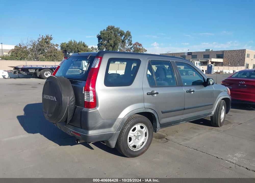 2005 HONDA CR-V LX VIN: JHLRD68585C015941