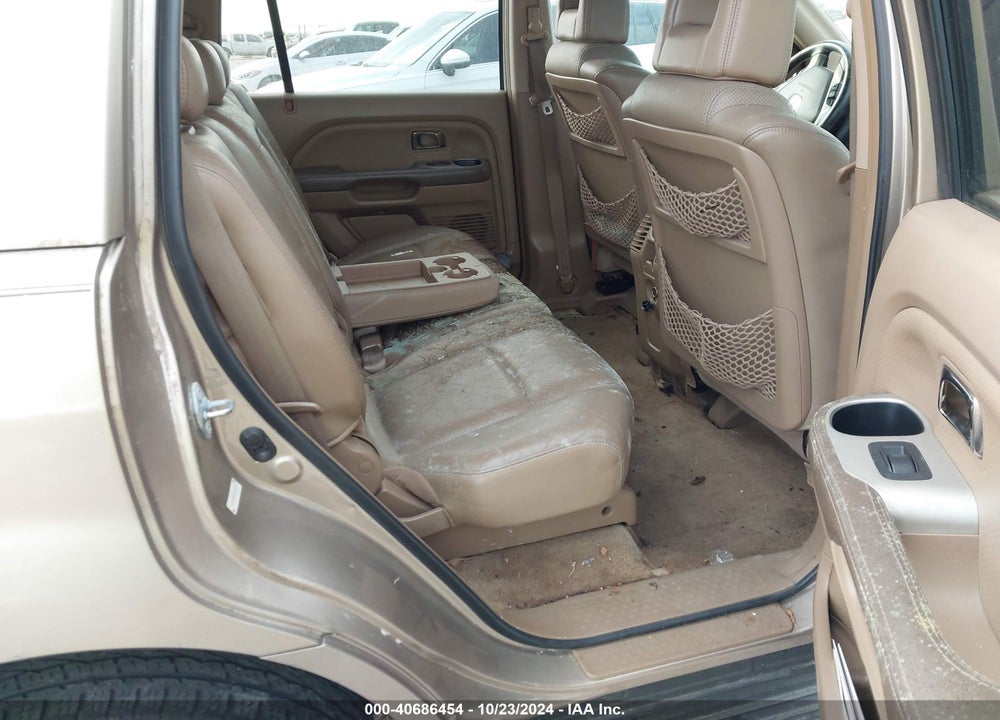2004 HONDA PILOT EX-L VIN: 2HKYF18584H619915