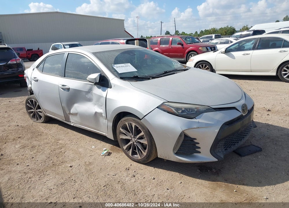 2017 TOYOTA COROLLA SE VIN: 5YFBURHE2HP620884