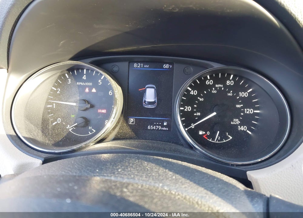 2018 NISSAN ROGUE SV VIN: KNMAT2MT2JP578587