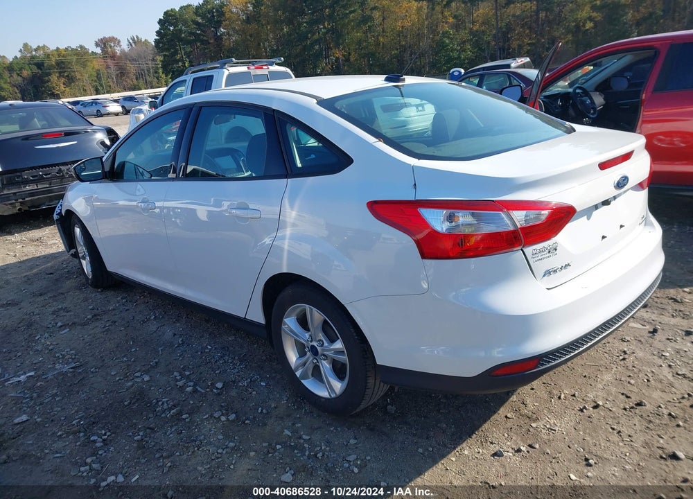2014 FORD FOCUS SE VIN: 1FADP3F20EL373588