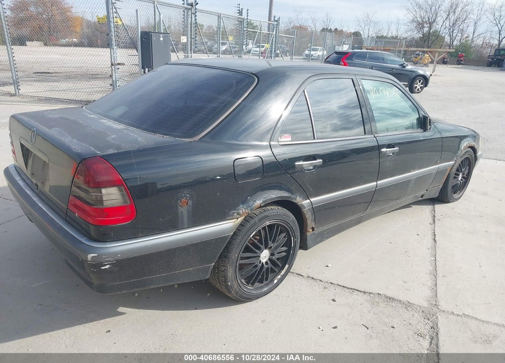 1999 MERCEDES-BENZ C 230 KOMPRESSOR VIN: WDBHA24G3XA770201