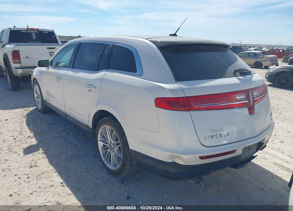 2015 LINCOLN MKT ECOBOOST VIN: 2LMHJ5ATXFBL03283