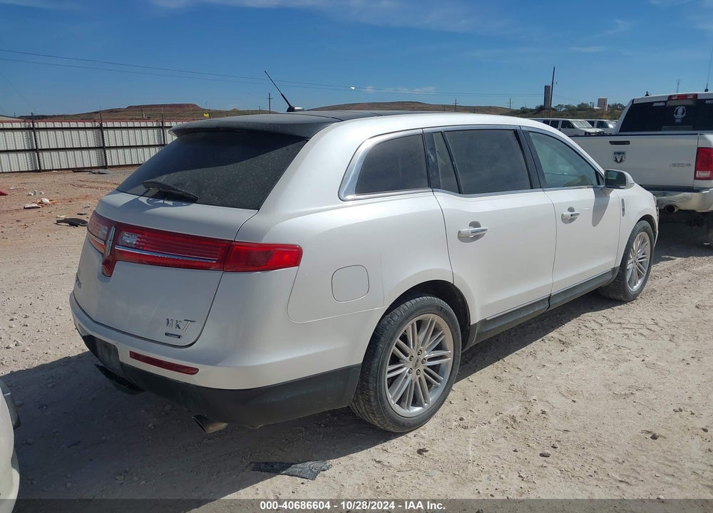 2015 LINCOLN MKT ECOBOOST VIN: 2LMHJ5ATXFBL03283