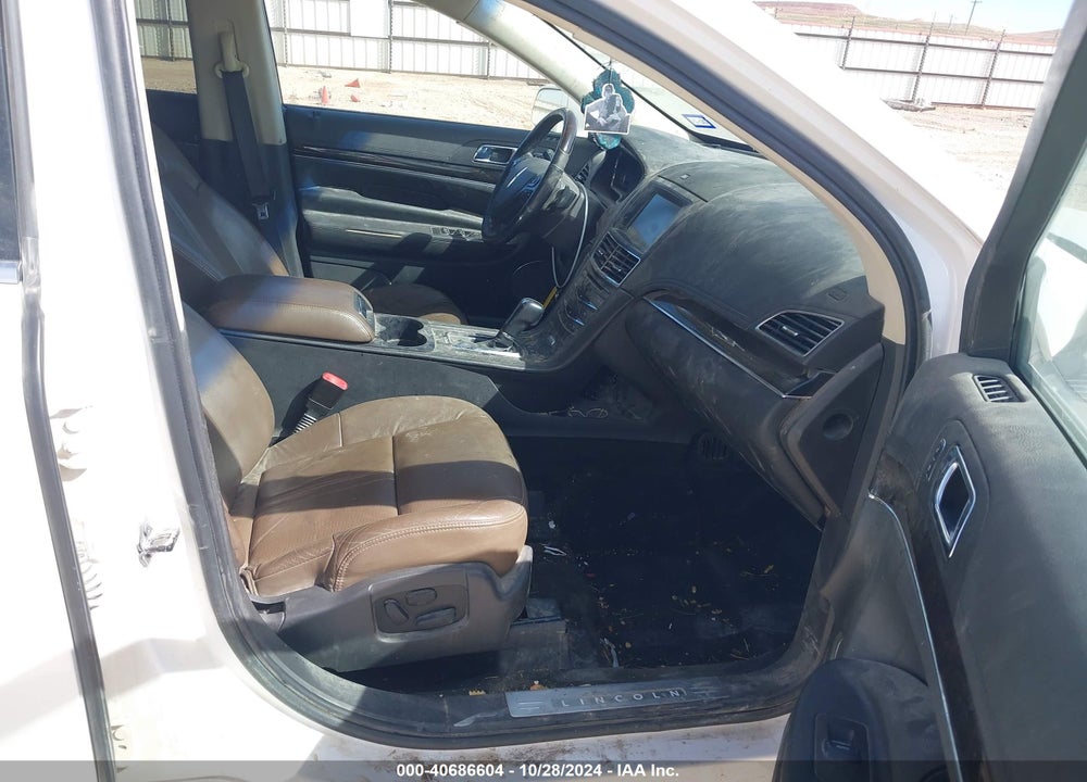 2015 LINCOLN MKT ECOBOOST VIN: 2LMHJ5ATXFBL03283