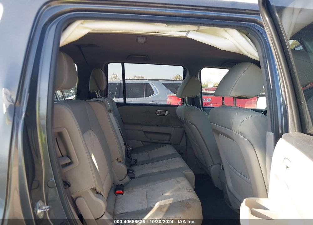 2012 HONDA PILOT LX VIN: 5FNYF4H22CB022473