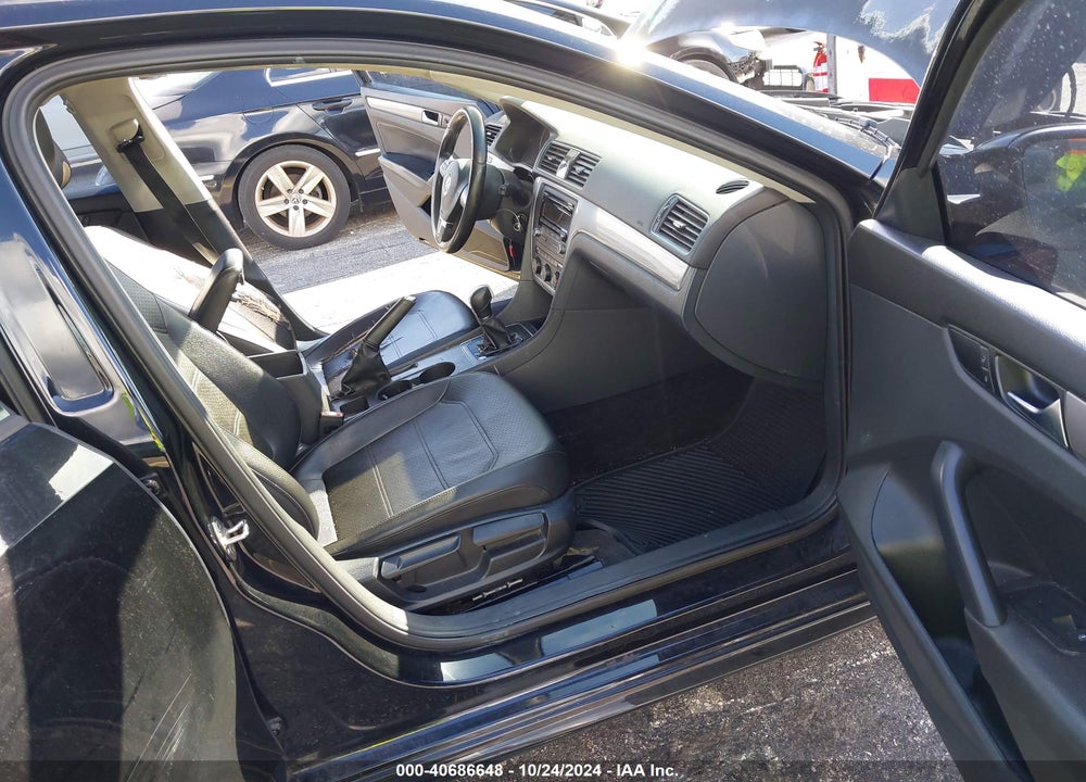 2015 VOLKSWAGEN PASSAT 1.8T WOLFSBURG EDITION VIN: 1VWAT7A3XFC042855