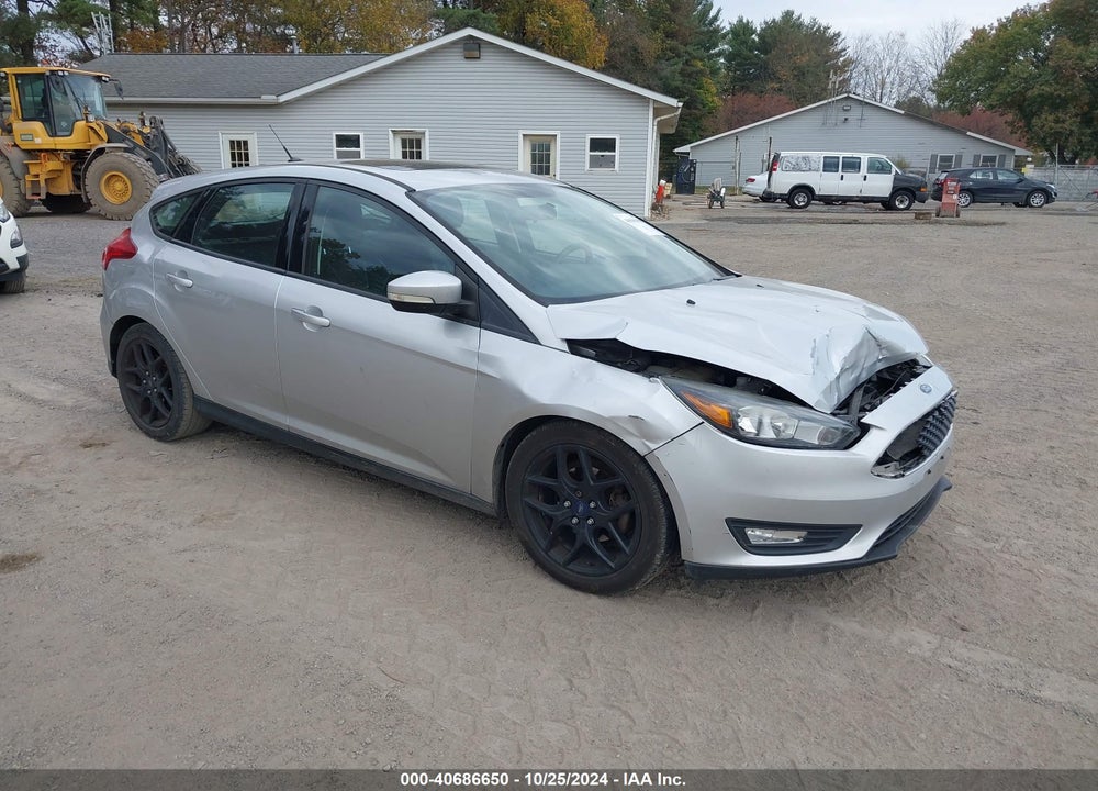 2016 FORD FOCUS SE VIN: 1FADP3K24GL222052