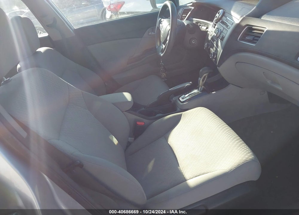2014 HONDA CIVIC VIN: 19XFB2F54EE010290