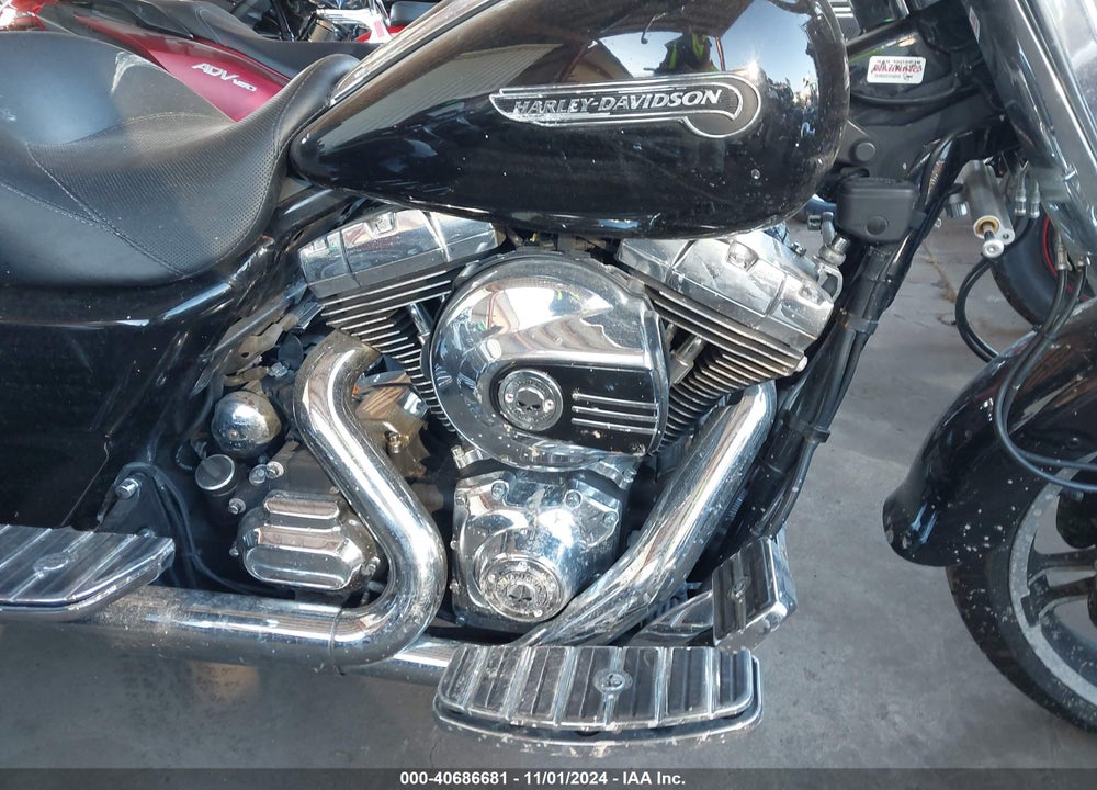 2015 HARLEY-DAVIDSON FLRT FREE WHEELER VIN: 1HD1MCM16FB862616