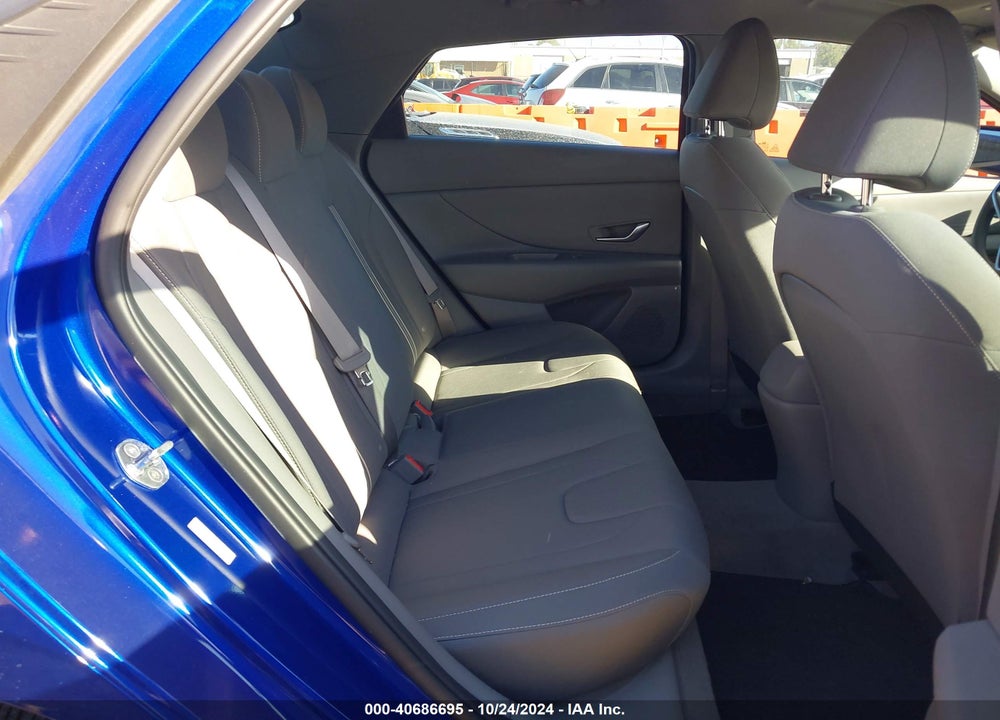 2022 HYUNDAI ELANTRA SEL VIN: KMHLM4AG4NU353311