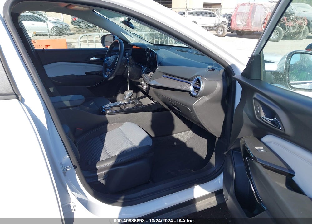 2024 CHEVROLET TRAX FWD LT VIN: KL77LHE22RC030284