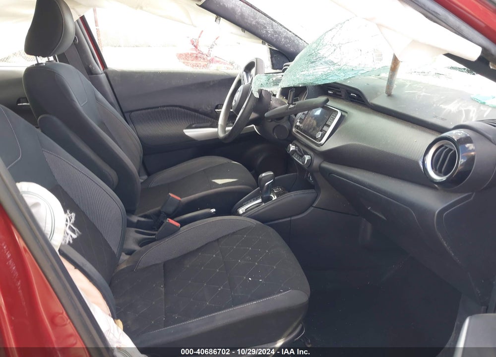 2019 NISSAN KICKS SV VIN: 3N1CP5CU0KL560968