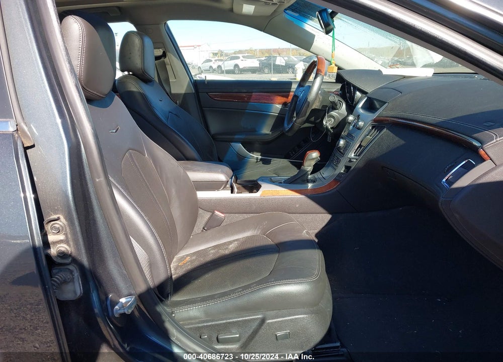 2012 CADILLAC CTS LUXURY VIN: 1G6DH5E58C0156774