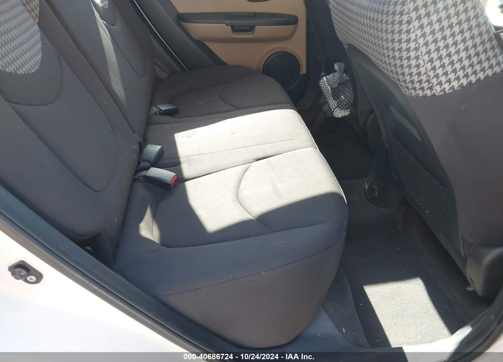 2012 KIA SOUL VIN: KNDJT2A60C7369835
