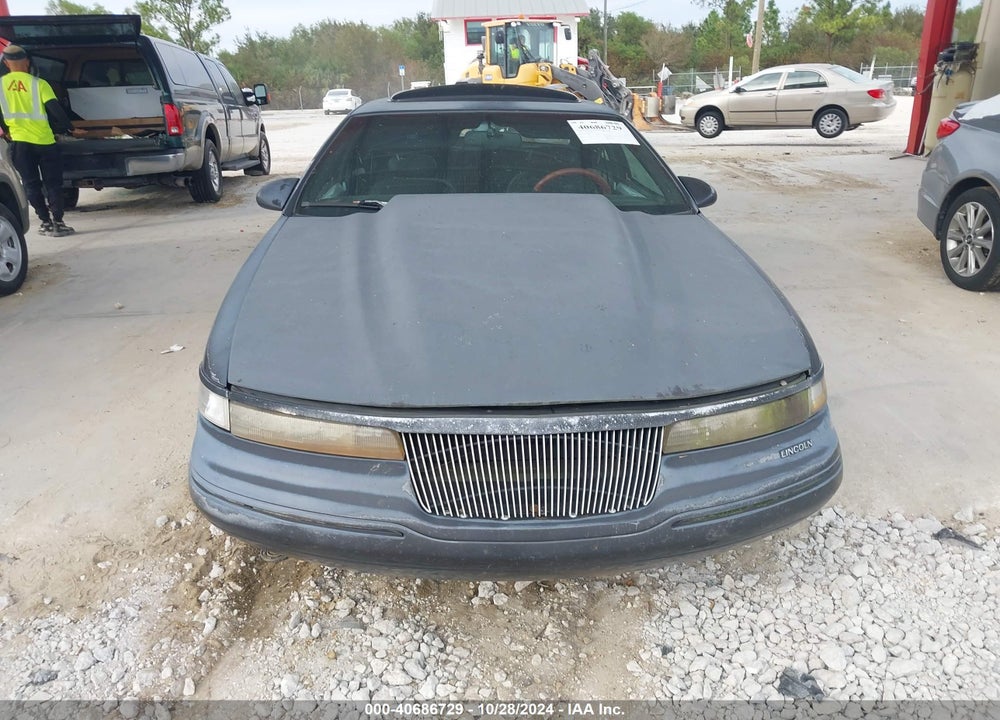 1993 LINCOLN MARK VIII VIN: 1LNLM91V5PY747908