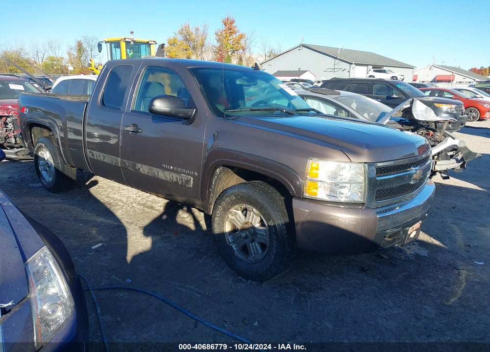 2008 CHEVROLET SILVERADO 1500 LT1 VIN: 2GCEK19JX81290796