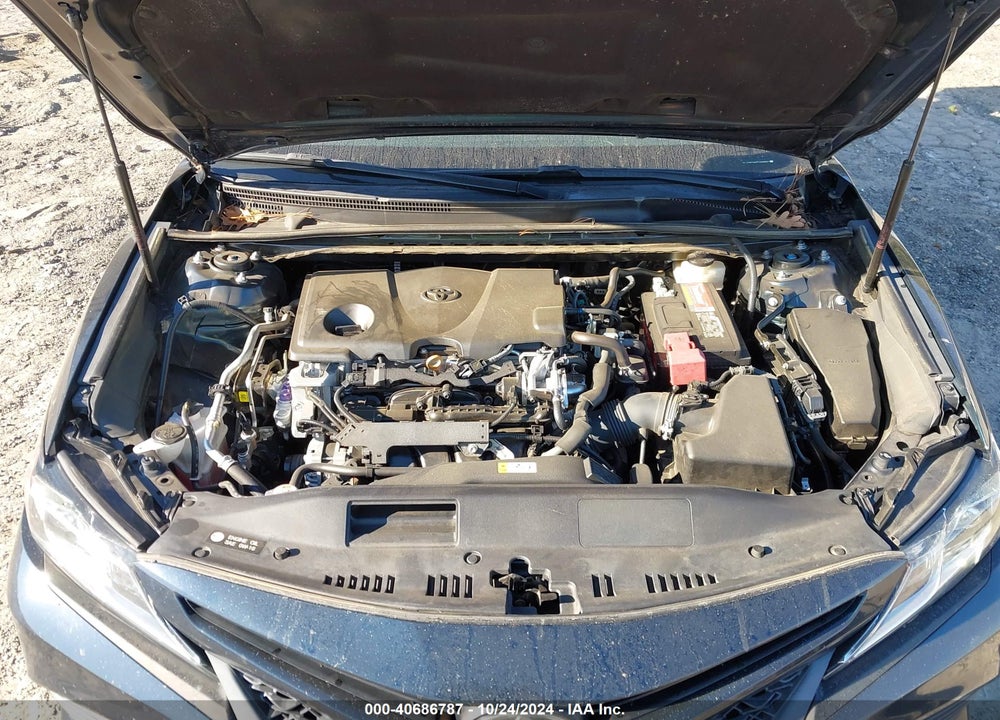 2018 TOYOTA CAMRY SE VIN: 4T1B11HK5JU669601