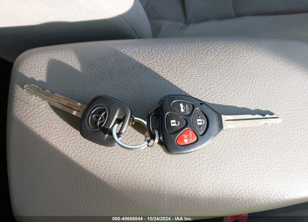 2013 TOYOTA COROLLA LE VIN: 5YFBU4EE1DP096354
