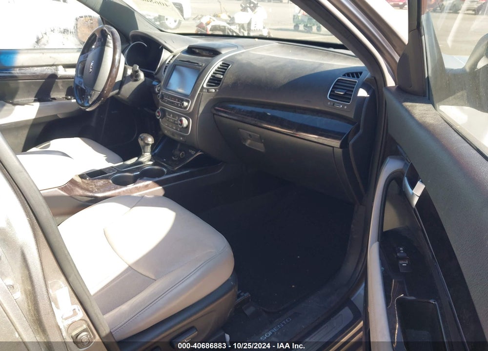 2014 KIA SORENTO LIMITED V6 VIN: 5XYKWDA70EG487972