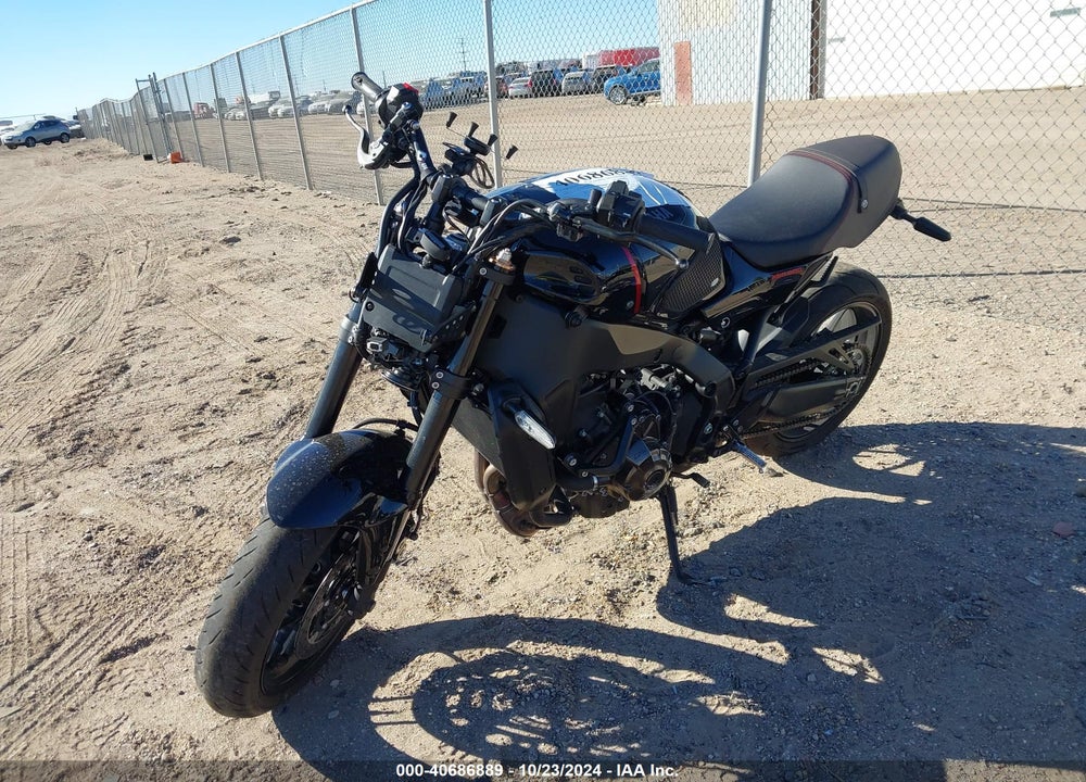 2022 YAMAHA MTM890 VIN: JYARN80E7NA000397